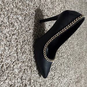 Fashion Nova Black Pointed-Toe Stiletto with Gold Chain Accent
